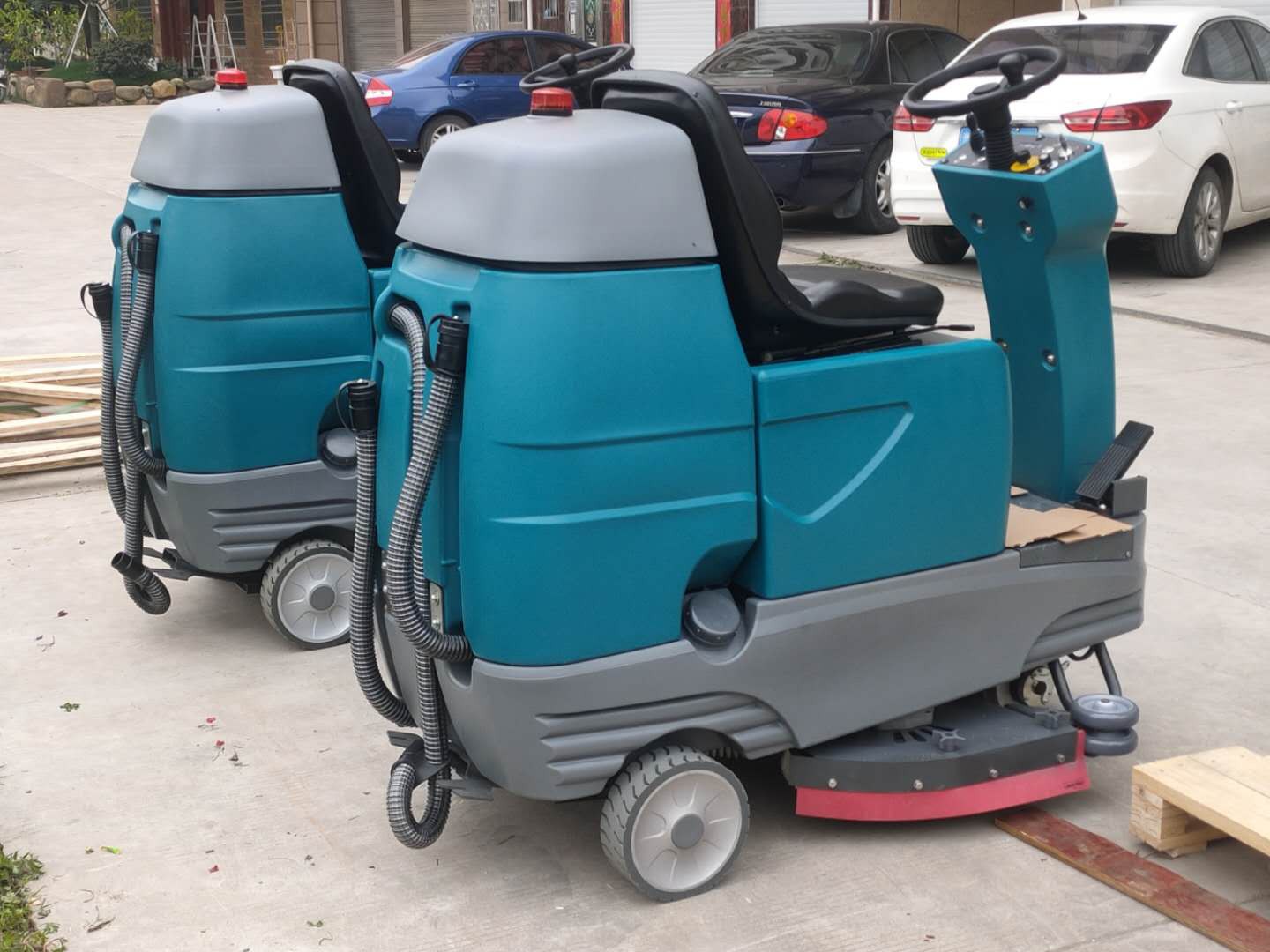 洁士S70B大型双刷驾驶式芭乐APP下载官方网站地址进入，双刷驾驶式洗地车，双刷驾驶式芭乐视频在线播放，双刷驾驶式扫地车