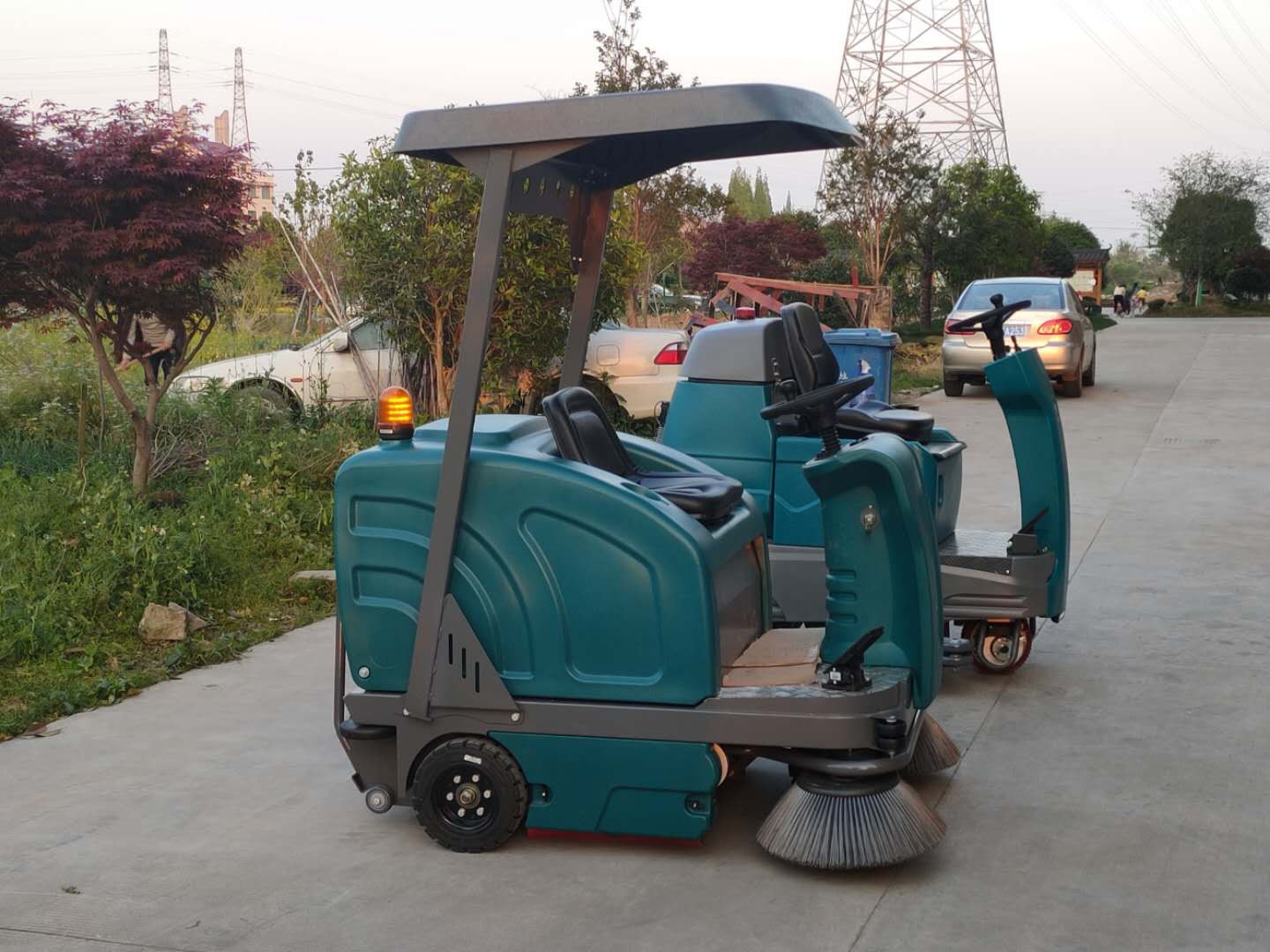 洁士S70B大型双刷驾驶式芭乐APP下载官方网站地址进入，双刷驾驶式洗地车，双刷驾驶式芭乐视频在线播放，双刷驾驶式扫地车