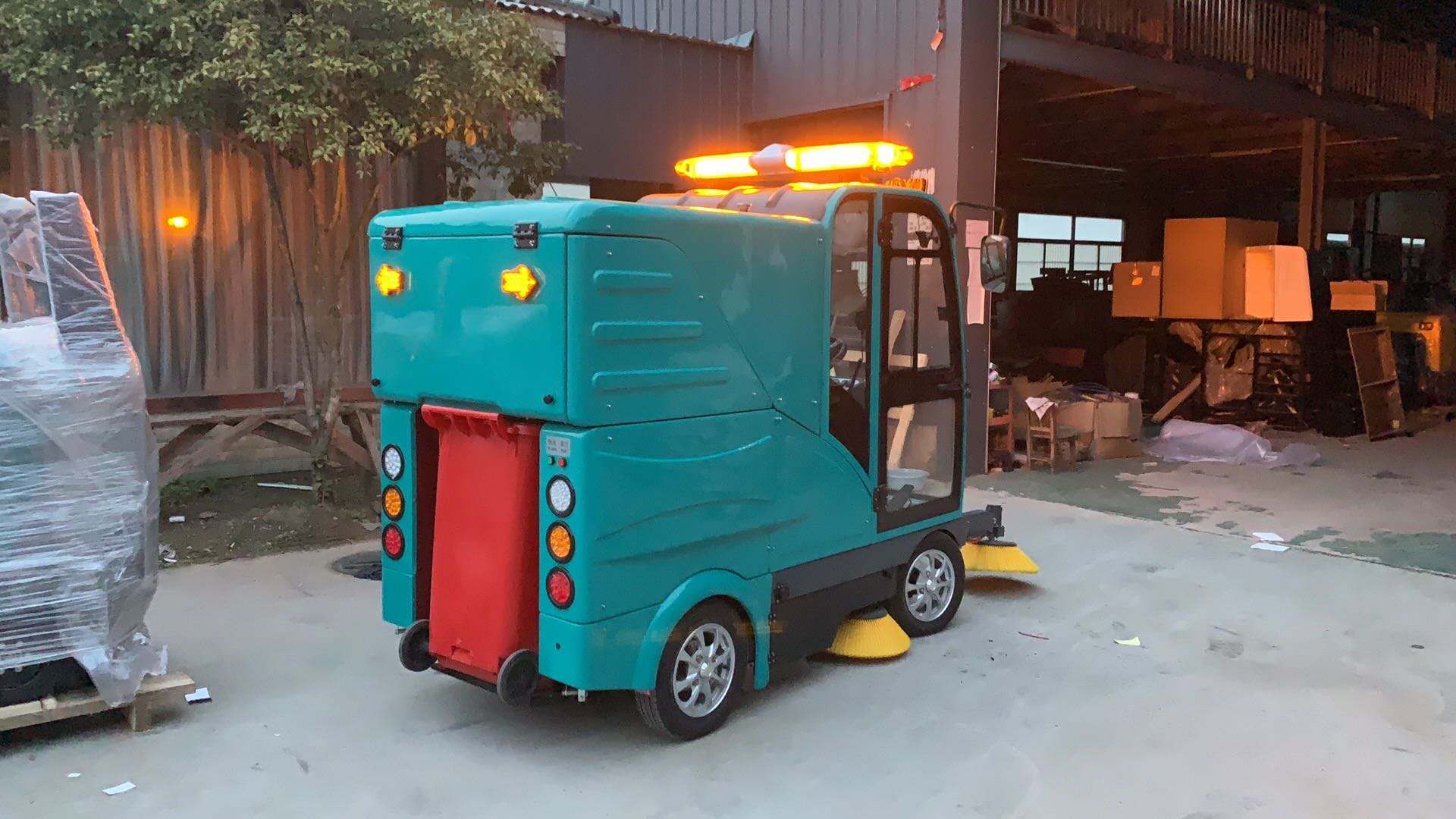 洁士AM2500TM电动四轮全封闭驾驶式扫地车/四轮全封闭驾驶式芭乐视频在线播放/四轮全封闭驾驶式清扫车/四轮全封闭驾驶式清扫机/四轮全封闭驾驶式扫路机/四轮全封闭驾驶式扫路车